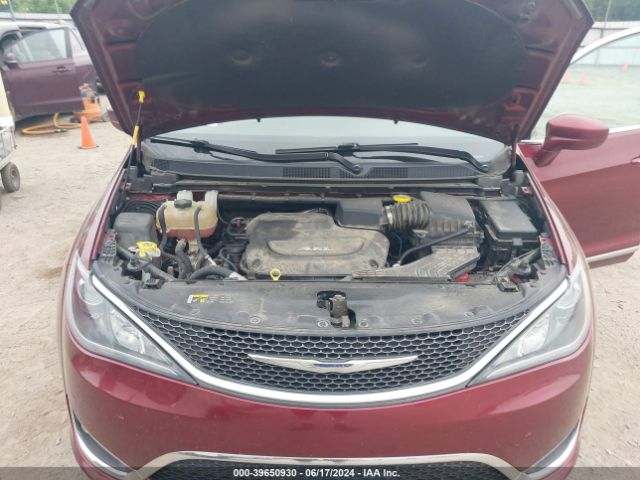 Photo 9 VIN: 2C4RC1BG2HR636032 - CHRYSLER PACIFICA 