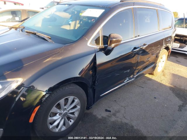 Photo 5 VIN: 2C4RC1BG2HR654708 - CHRYSLER PACIFICA 