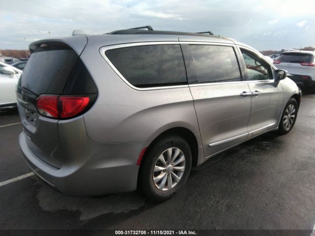 Photo 3 VIN: 2C4RC1BG2HR670195 - CHRYSLER PACIFICA 