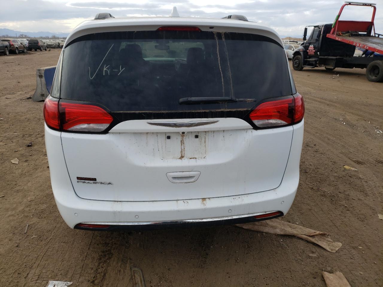 Photo 5 VIN: 2C4RC1BG2HR703423 - CHRYSLER PACIFICA 