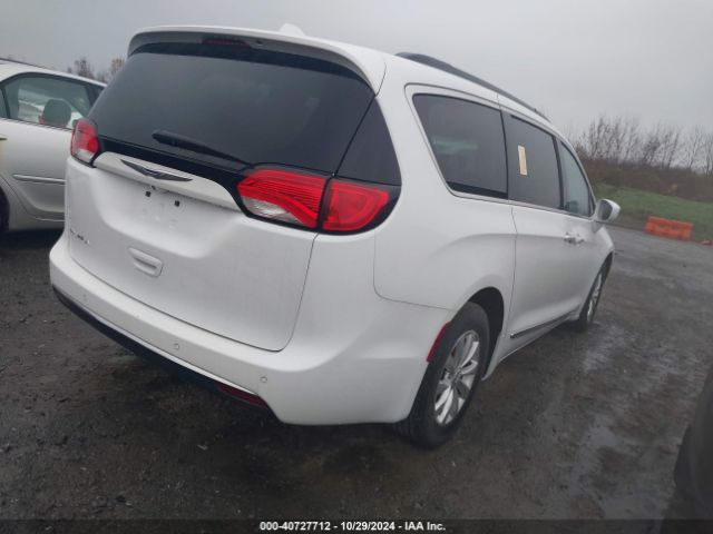 Photo 3 VIN: 2C4RC1BG2HR711909 - CHRYSLER PACIFICA 