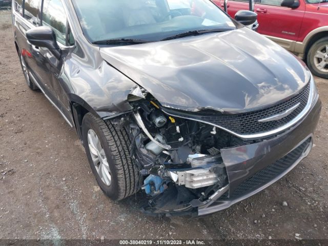 Photo 5 VIN: 2C4RC1BG2HR788165 - CHRYSLER PACIFICA 