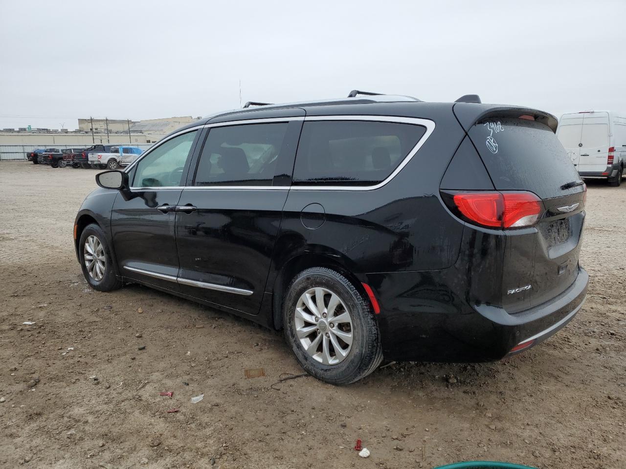 Photo 1 VIN: 2C4RC1BG2JR153968 - CHRYSLER PACIFICA 