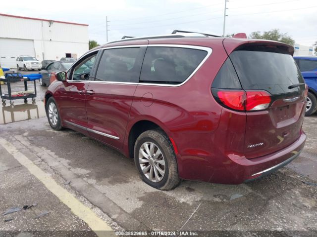 Photo 2 VIN: 2C4RC1BG2JR171032 - CHRYSLER PACIFICA 