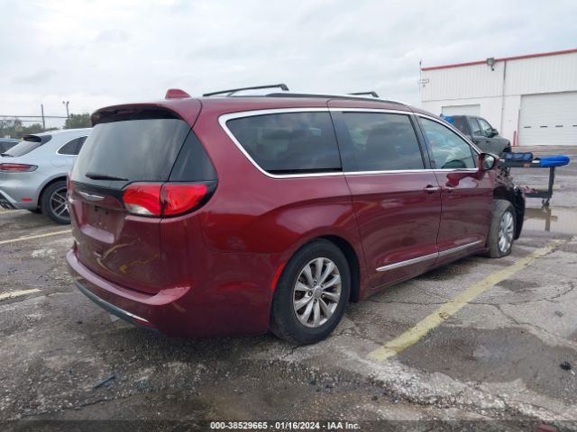 Photo 3 VIN: 2C4RC1BG2JR171032 - CHRYSLER PACIFICA 