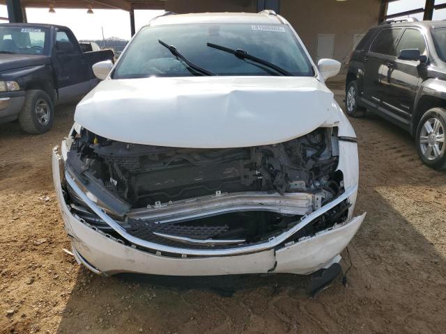 Photo 4 VIN: 2C4RC1BG2JR204692 - CHRYSLER PACIFICA 