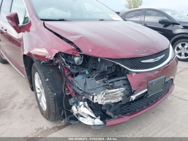 Photo 5 VIN: 2C4RC1BG2JR246067 - CHRYSLER PACIFICA 