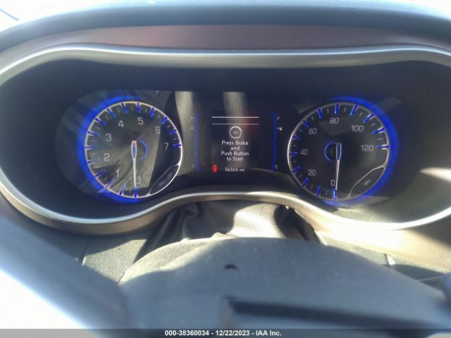 Photo 6 VIN: 2C4RC1BG2JR271566 - CHRYSLER PACIFICA 