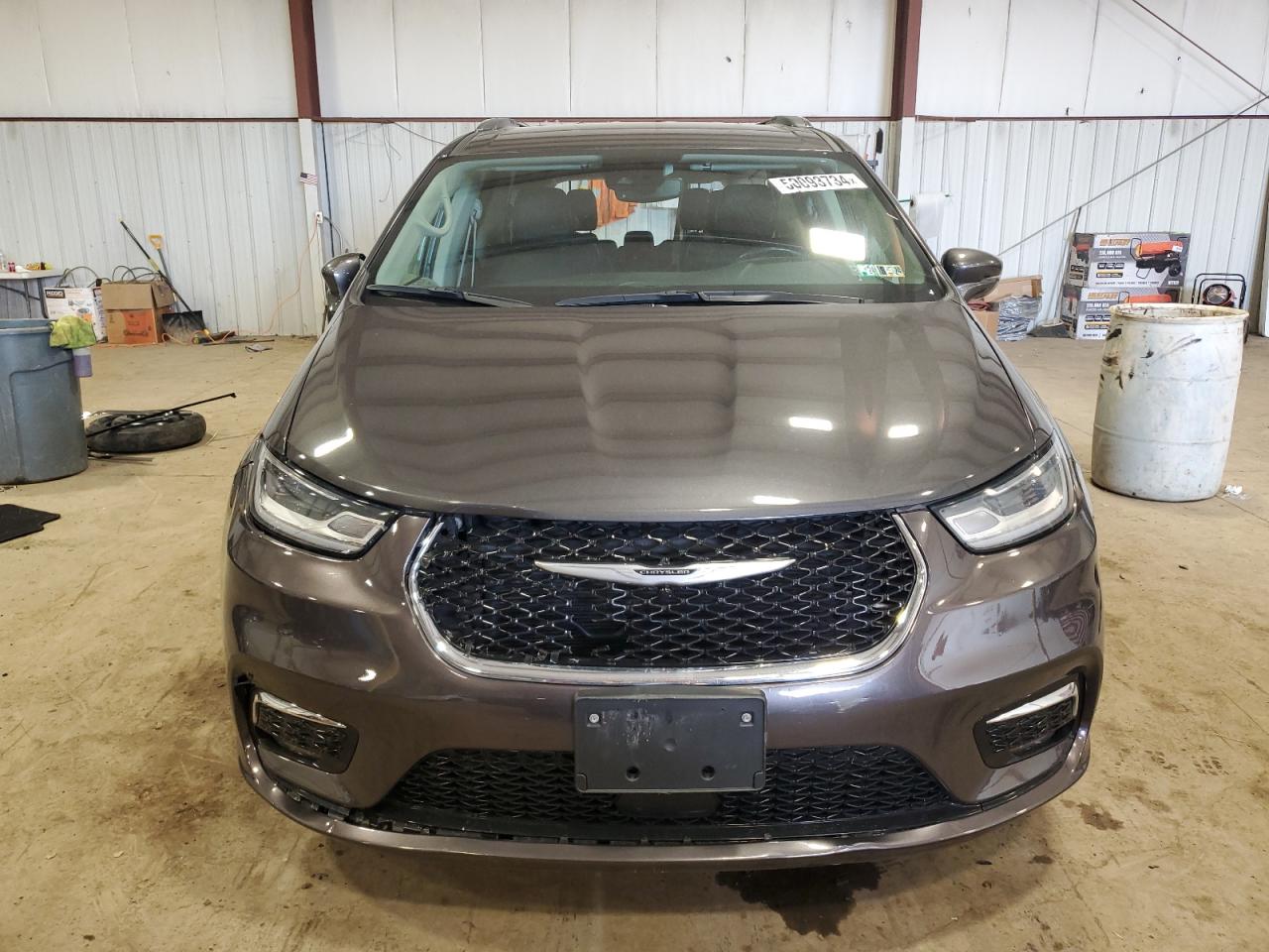 Photo 4 VIN: 2C4RC1BG2MR552657 - CHRYSLER PACIFICA 