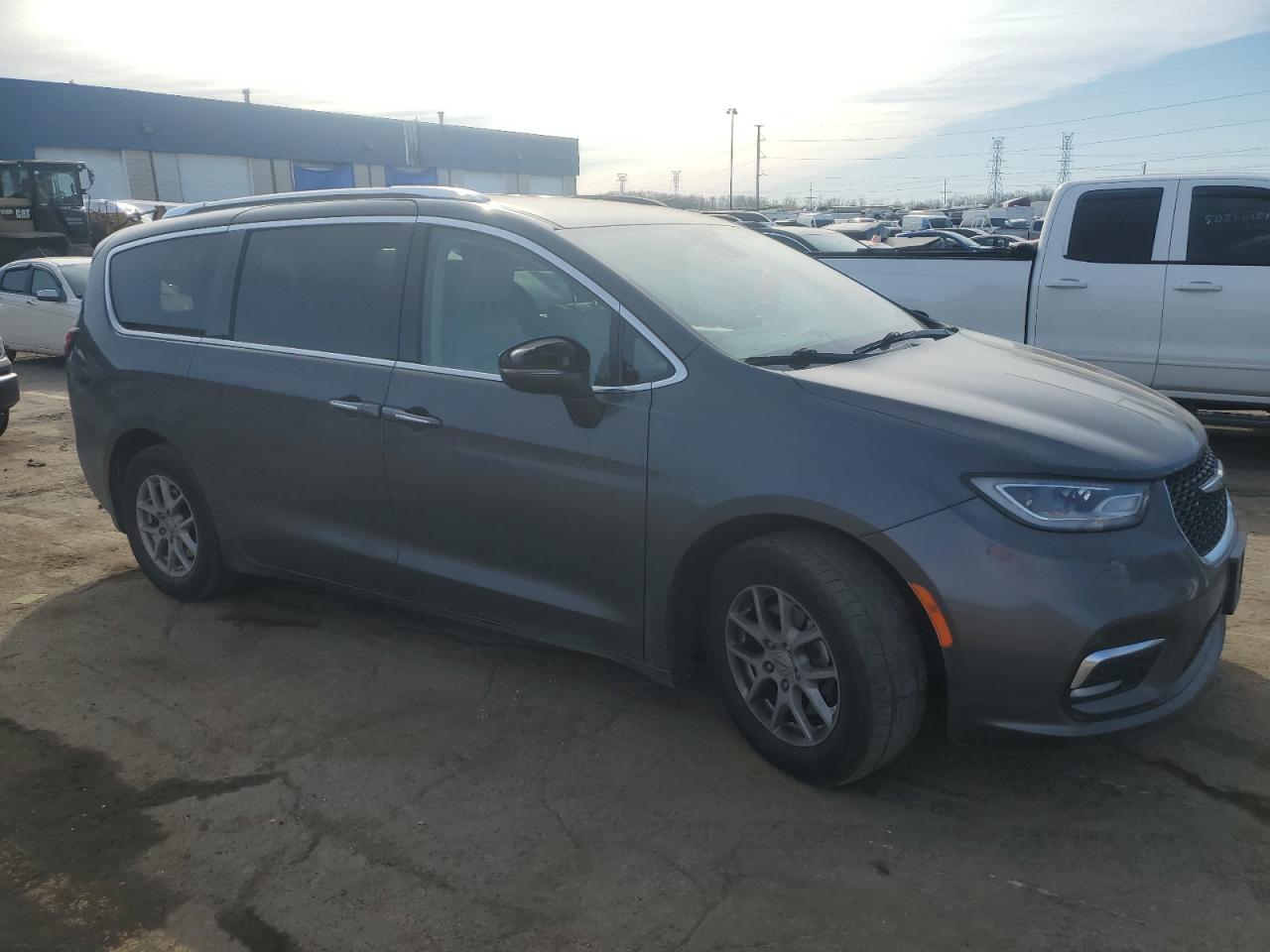 Photo 3 VIN: 2C4RC1BG2MR574531 - CHRYSLER PACIFICA 