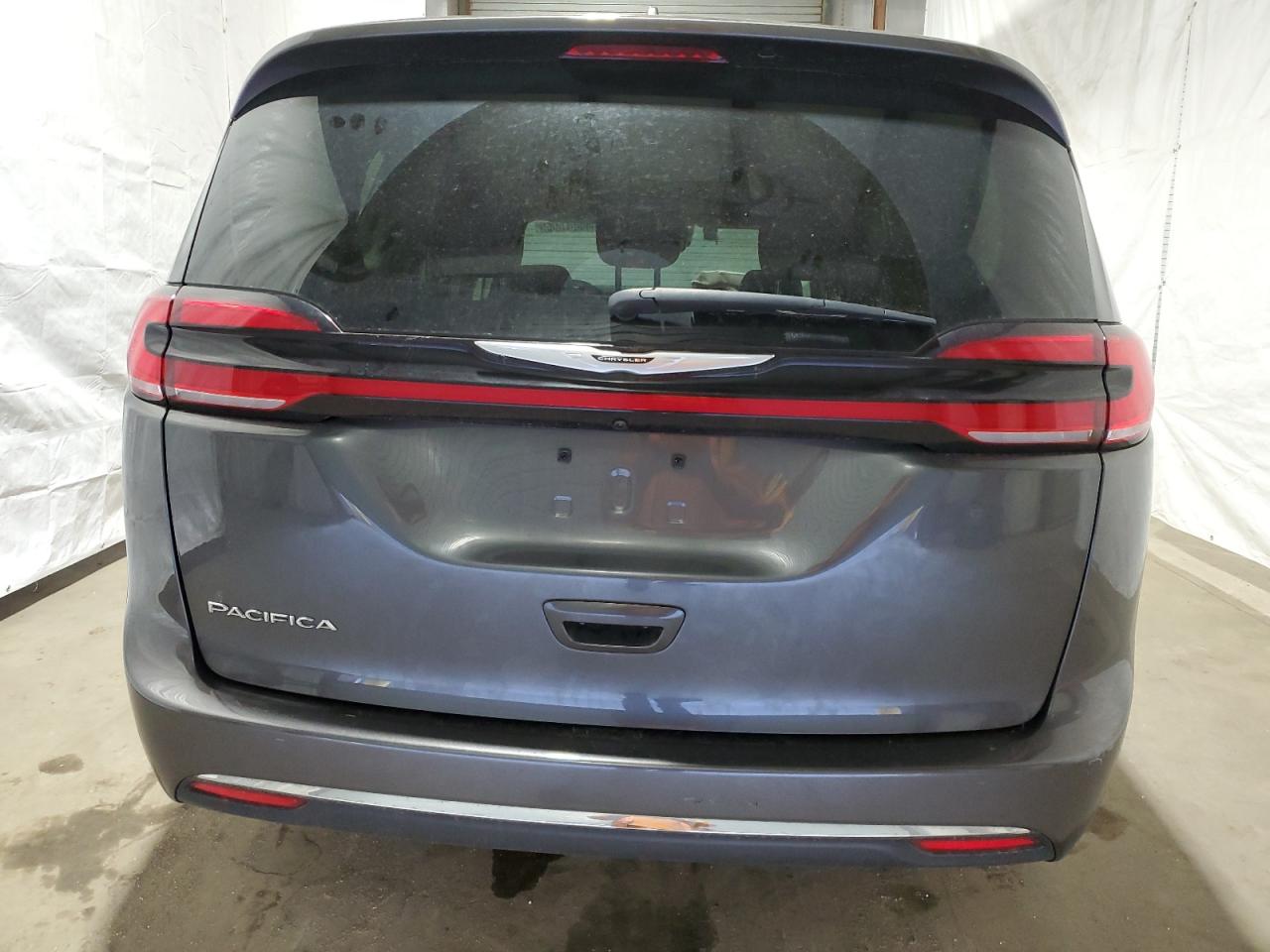 Photo 5 VIN: 2C4RC1BG2NR170520 - CHRYSLER PACIFICA 