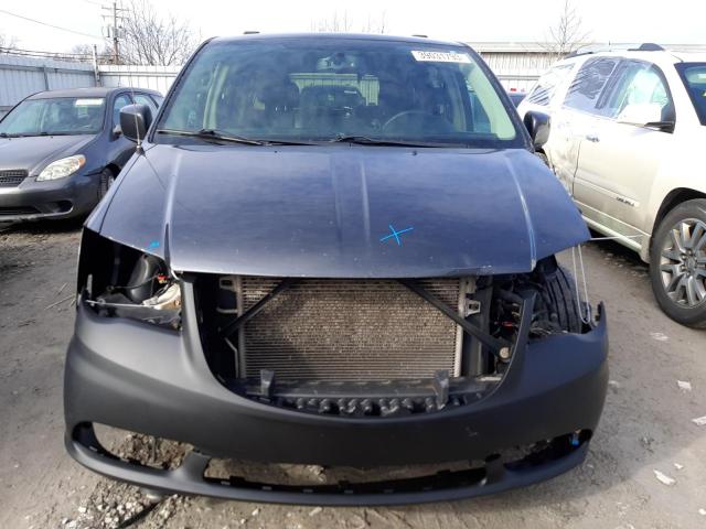 Photo 4 VIN: 2C4RC1BG3CR282451 - CHRYSLER TOWN & COU 