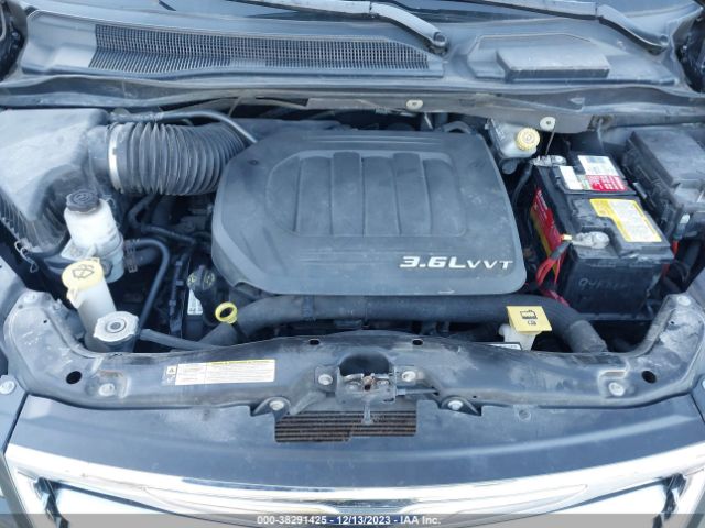 Photo 9 VIN: 2C4RC1BG3CR305176 - CHRYSLER TOWN & COUNTRY 