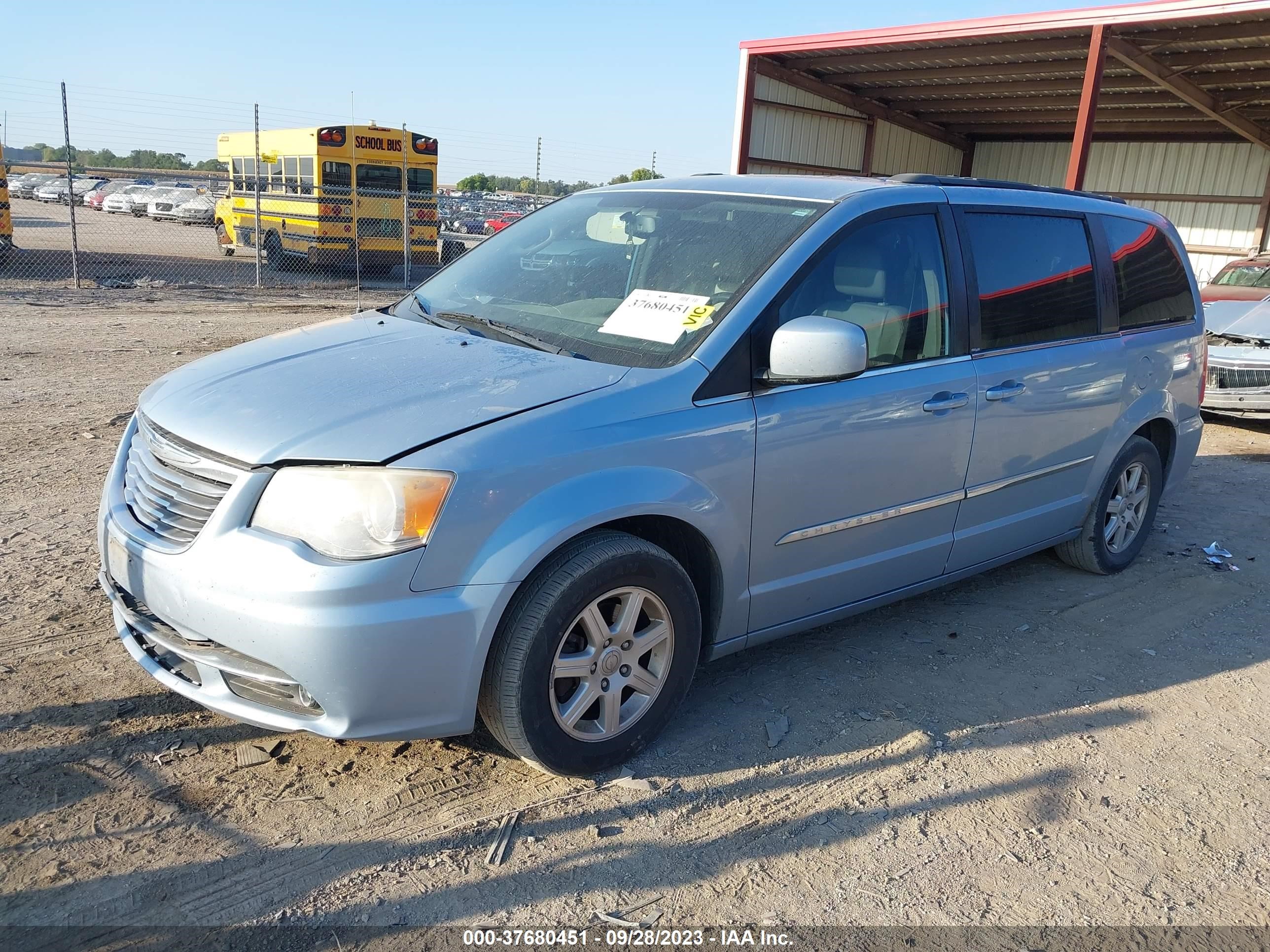 Photo 1 VIN: 2C4RC1BG3CR317764 - CHRYSLER TOWN & COUNTRY 