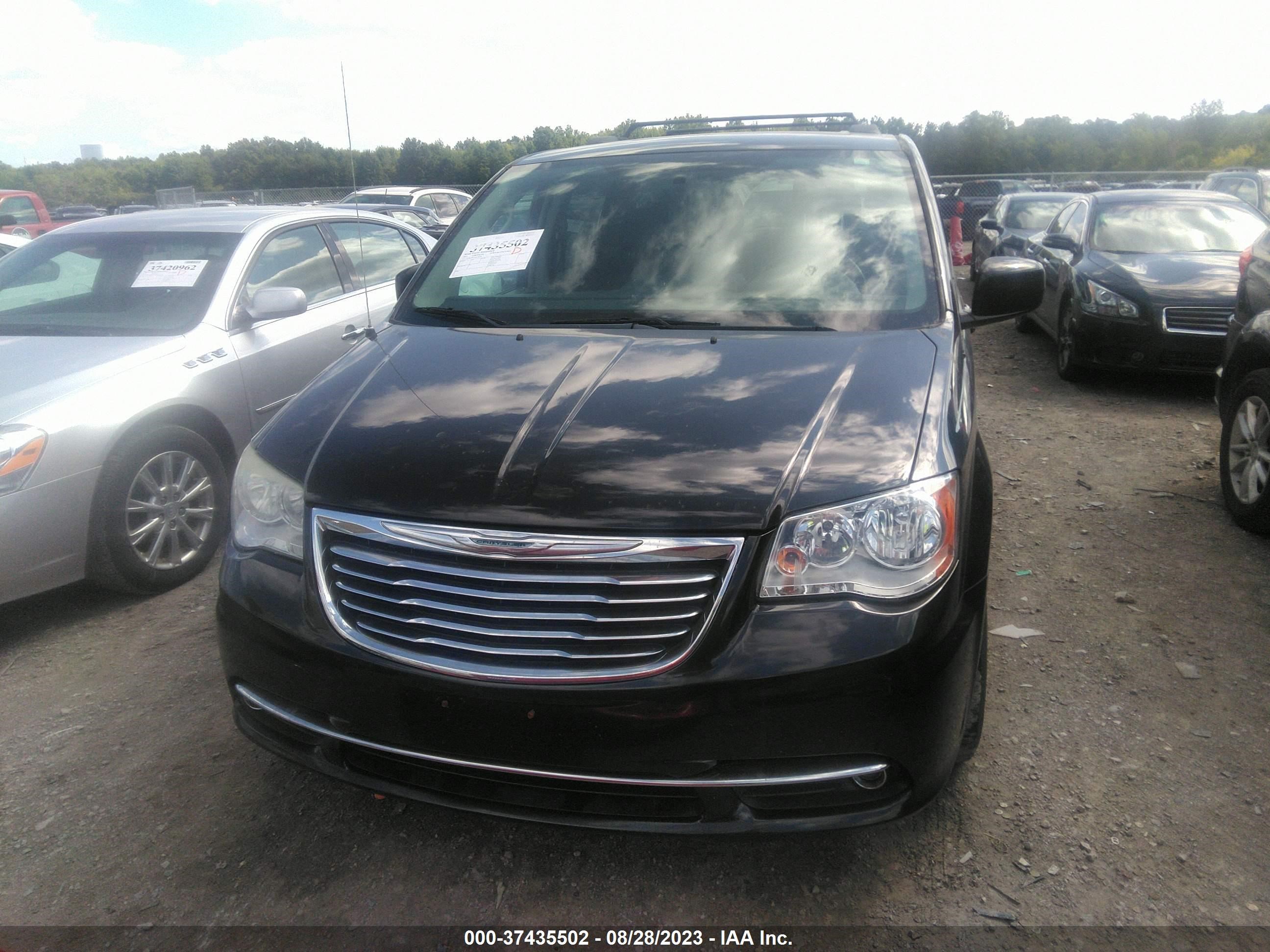 Photo 10 VIN: 2C4RC1BG3CR386938 - CHRYSLER TOWN & COUNTRY 