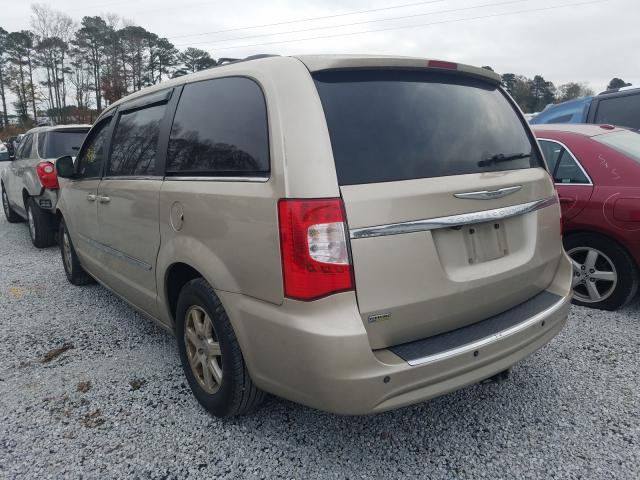 Photo 2 VIN: 2C4RC1BG3DR525483 - CHRYSLER TOWN & COU 