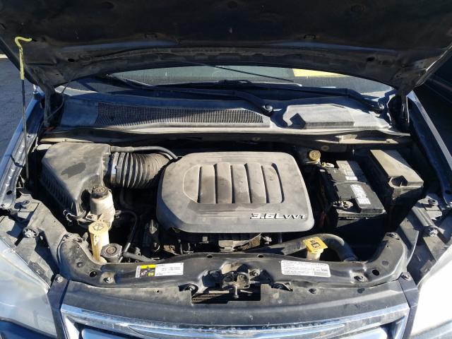 Photo 6 VIN: 2C4RC1BG3DR594982 - CHRYSLER TOWN &AMP COU 