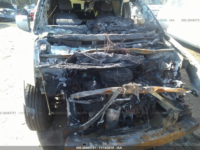 Photo 9 VIN: 2C4RC1BG3DR630220 - CHRYSLER TOWN & COUNTRY 