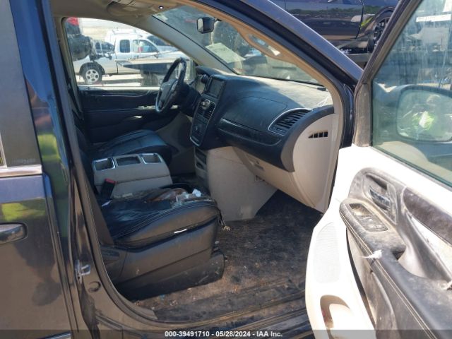 Photo 4 VIN: 2C4RC1BG3DR689820 - CHRYSLER TOWN AND COUNTRY 