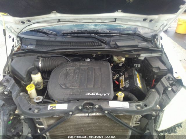 Photo 9 VIN: 2C4RC1BG3DR815318 - CHRYSLER TOWN & COUNTRY 