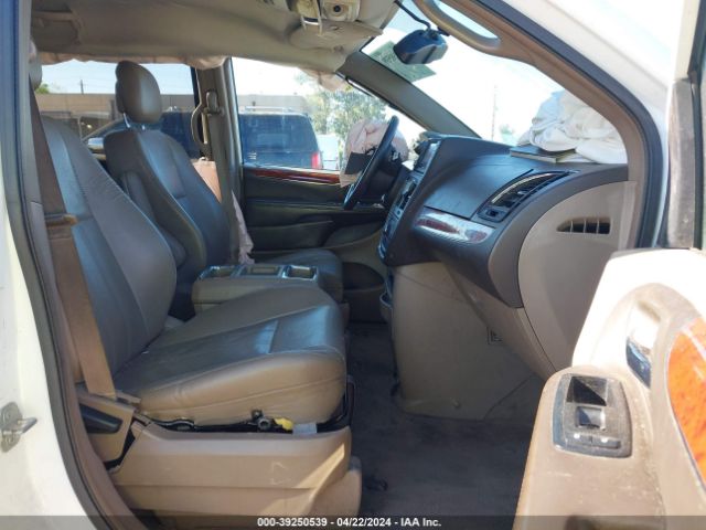 Photo 4 VIN: 2C4RC1BG3ER325365 - CHRYSLER TOWN & COUNTRY 