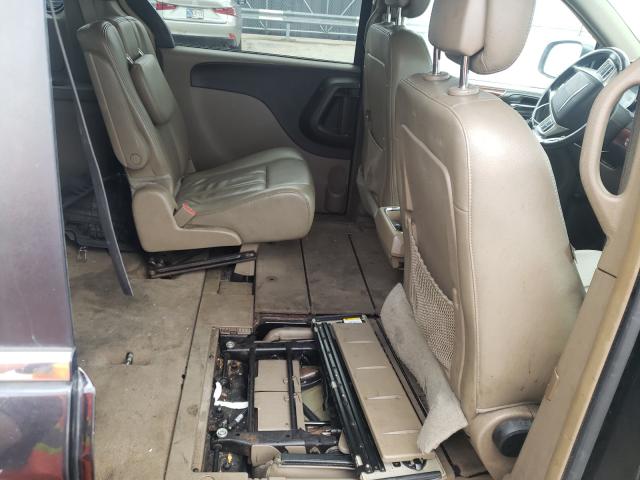 Photo 5 VIN: 2C4RC1BG3ER394847 - CHRYSLER TOWN &AMP COU 