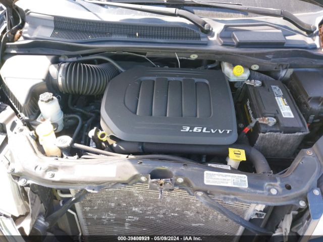 Photo 9 VIN: 2C4RC1BG3ER441780 - CHRYSLER TOWN & COUNTRY 