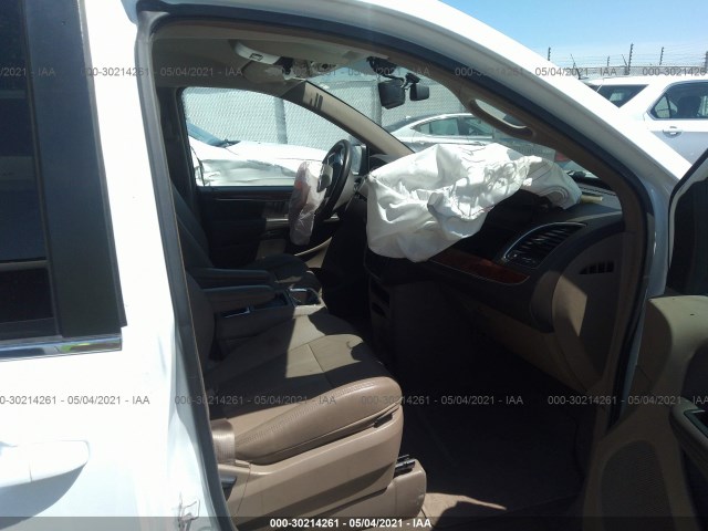 Photo 4 VIN: 2C4RC1BG3FR546188 - CHRYSLER TOWN & COUNTRY 