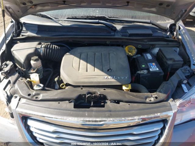 Photo 9 VIN: 2C4RC1BG3FR620368 - CHRYSLER TOWN AND COUNTRY 