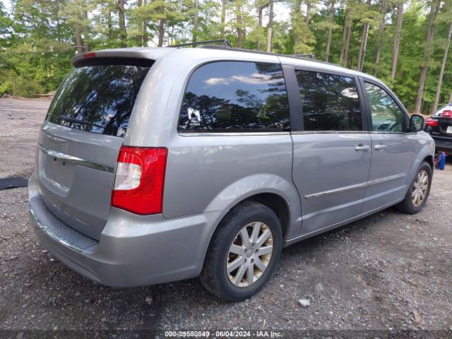 Photo 3 VIN: 2C4RC1BG3FR717649 - CHRYSLER TOWN AND COUNTRY 