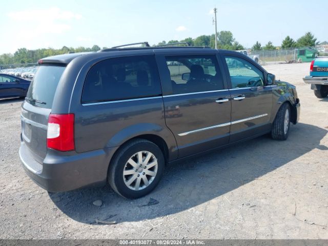 Photo 3 VIN: 2C4RC1BG3GR105291 - CHRYSLER TOWN AND COUNTRY 