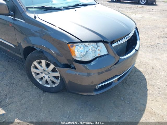 Photo 5 VIN: 2C4RC1BG3GR105291 - CHRYSLER TOWN AND COUNTRY 