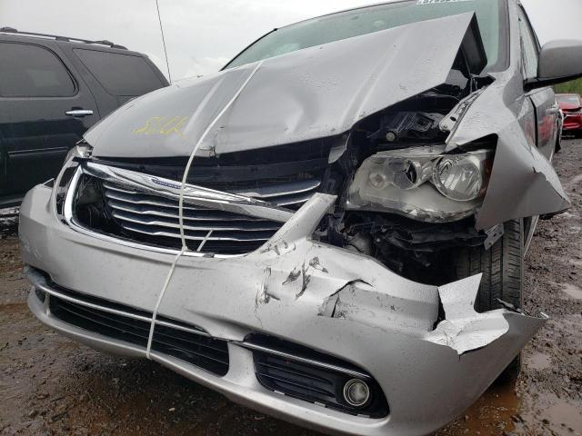 Photo 8 VIN: 2C4RC1BG3GR148089 - CHRYSLER TOWN & COU 