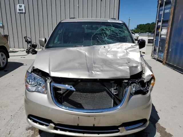 Photo 4 VIN: 2C4RC1BG3GR149727 - CHRYSLER TOWN & COU 