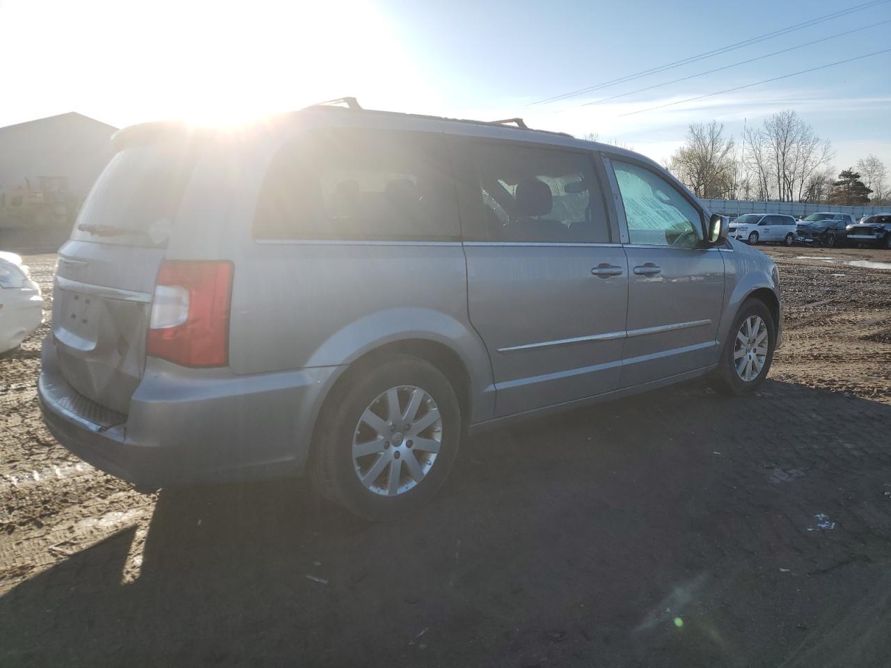 Photo 2 VIN: 2C4RC1BG3GR221185 - CHRYSLER TOWN & COUNTRY 