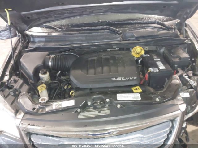 Photo 9 VIN: 2C4RC1BG3GR221557 - CHRYSLER TOWN AND COUNTRY 