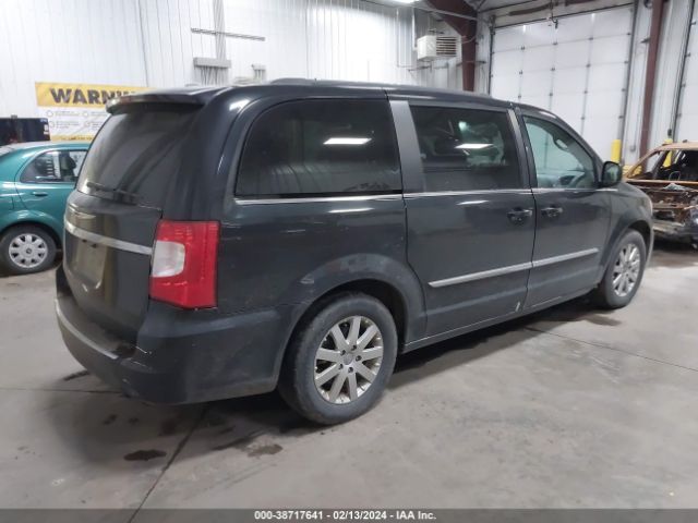 Photo 3 VIN: 2C4RC1BG3GR231795 - CHRYSLER TOWN & COUNTRY 