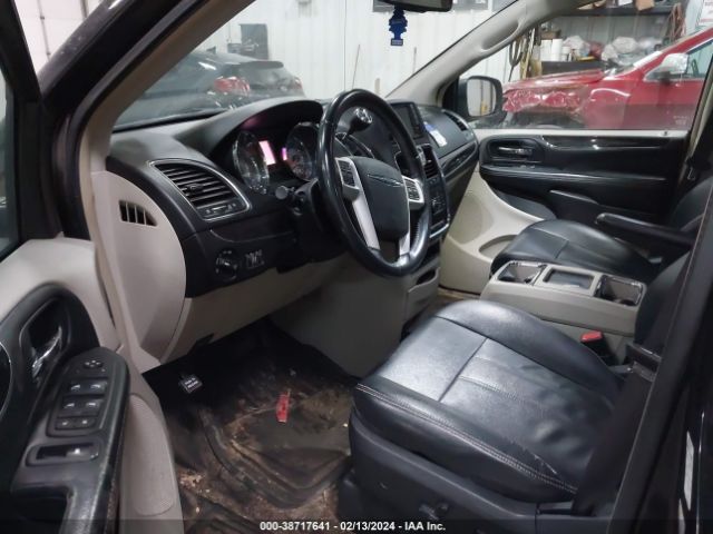 Photo 4 VIN: 2C4RC1BG3GR231795 - CHRYSLER TOWN & COUNTRY 