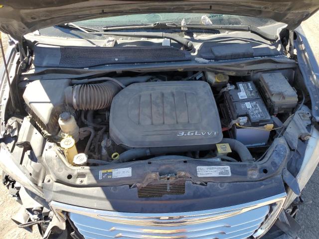 Photo 11 VIN: 2C4RC1BG3GR301358 - CHRYSLER TOWN & COU 