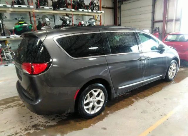 Photo 3 VIN: 2C4RC1BG3HR676636 - CHRYSLER PACIFICA 