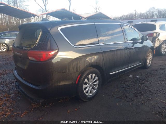 Photo 3 VIN: 2C4RC1BG3HR747995 - CHRYSLER PACIFICA 