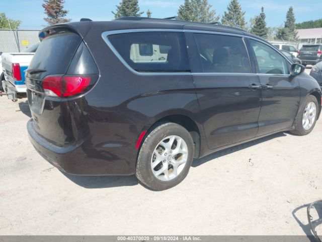 Photo 3 VIN: 2C4RC1BG3HR811646 - CHRYSLER PACIFICA 