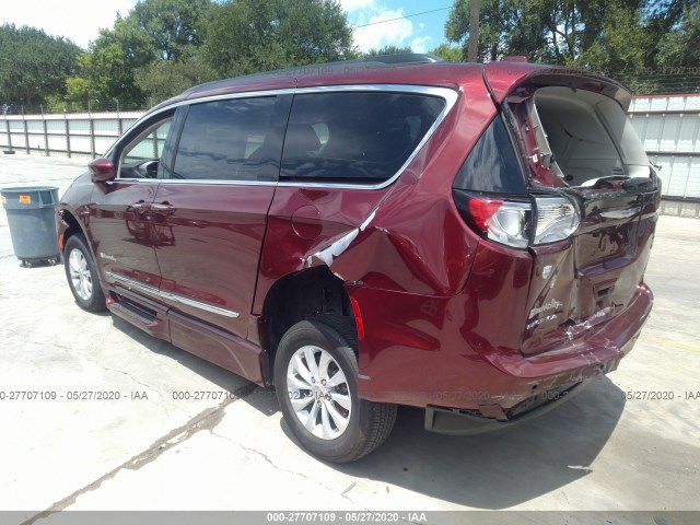 Photo 2 VIN: 2C4RC1BG3HR831797 - CHRYSLER PACIFICA 