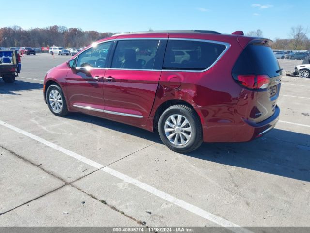 Photo 2 VIN: 2C4RC1BG3HR832321 - CHRYSLER PACIFICA 