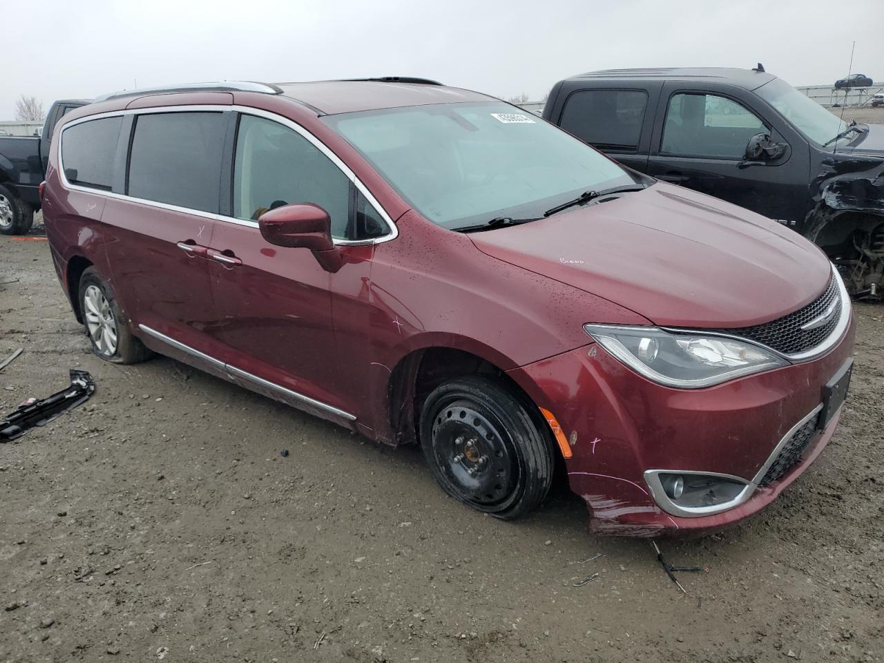 Photo 3 VIN: 2C4RC1BG3JR210629 - CHRYSLER PACIFICA 