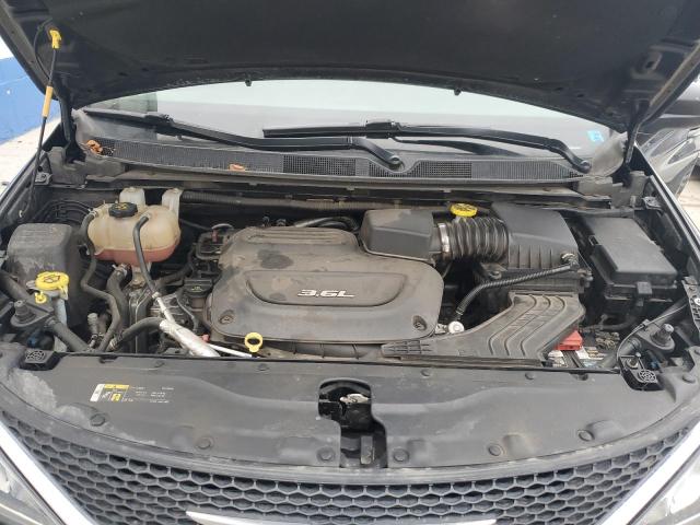 Photo 10 VIN: 2C4RC1BG3JR211084 - CHRYSLER PACIFICA 