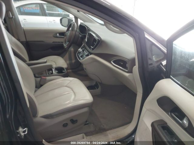 Photo 4 VIN: 2C4RC1BG3JR233716 - CHRYSLER PACIFICA 