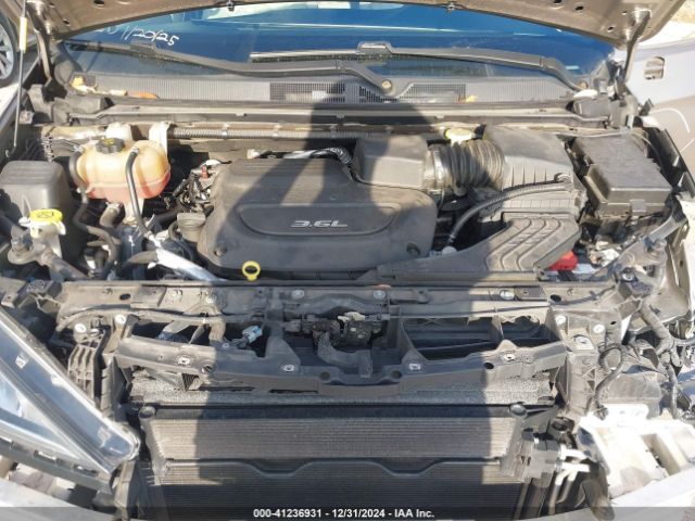 Photo 9 VIN: 2C4RC1BG3JR262102 - CHRYSLER PACIFICA 