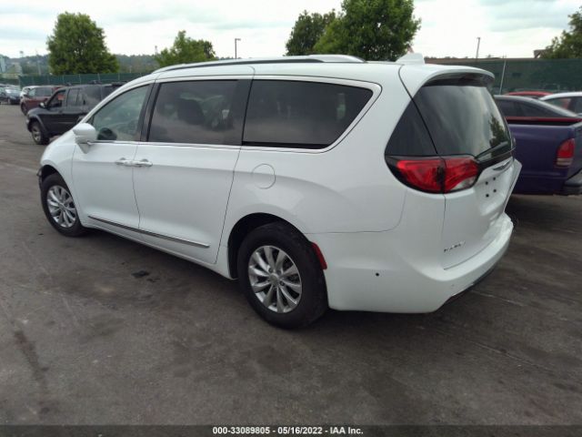 Photo 2 VIN: 2C4RC1BG3JR354956 - CHRYSLER PACIFICA 