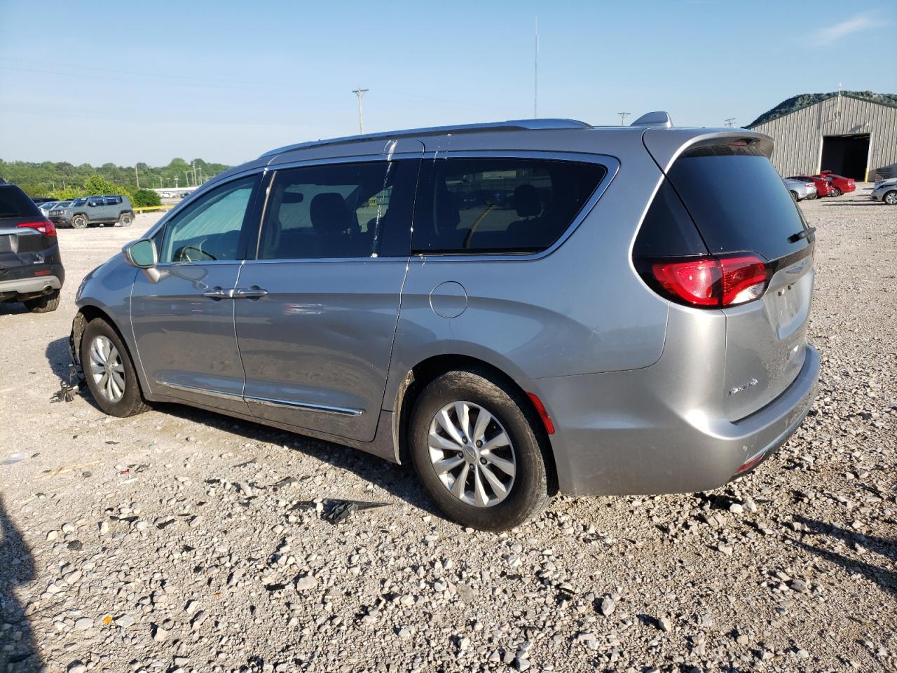 Photo 1 VIN: 2C4RC1BG3KR539591 - CHRYSLER PACIFICA 